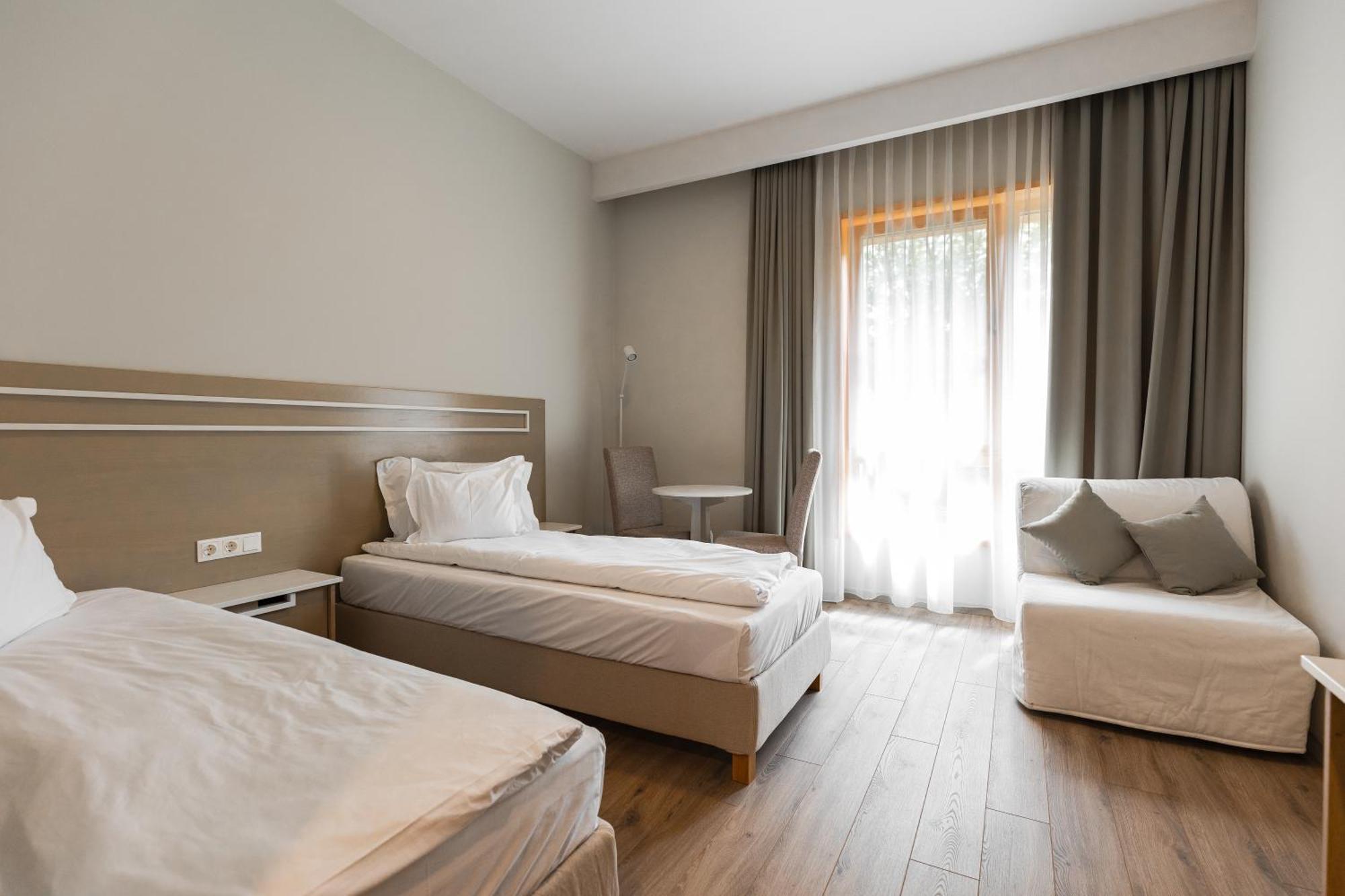 Szent Anna Vendeghaz Hotel BaileTusnad Ngoại thất bức ảnh