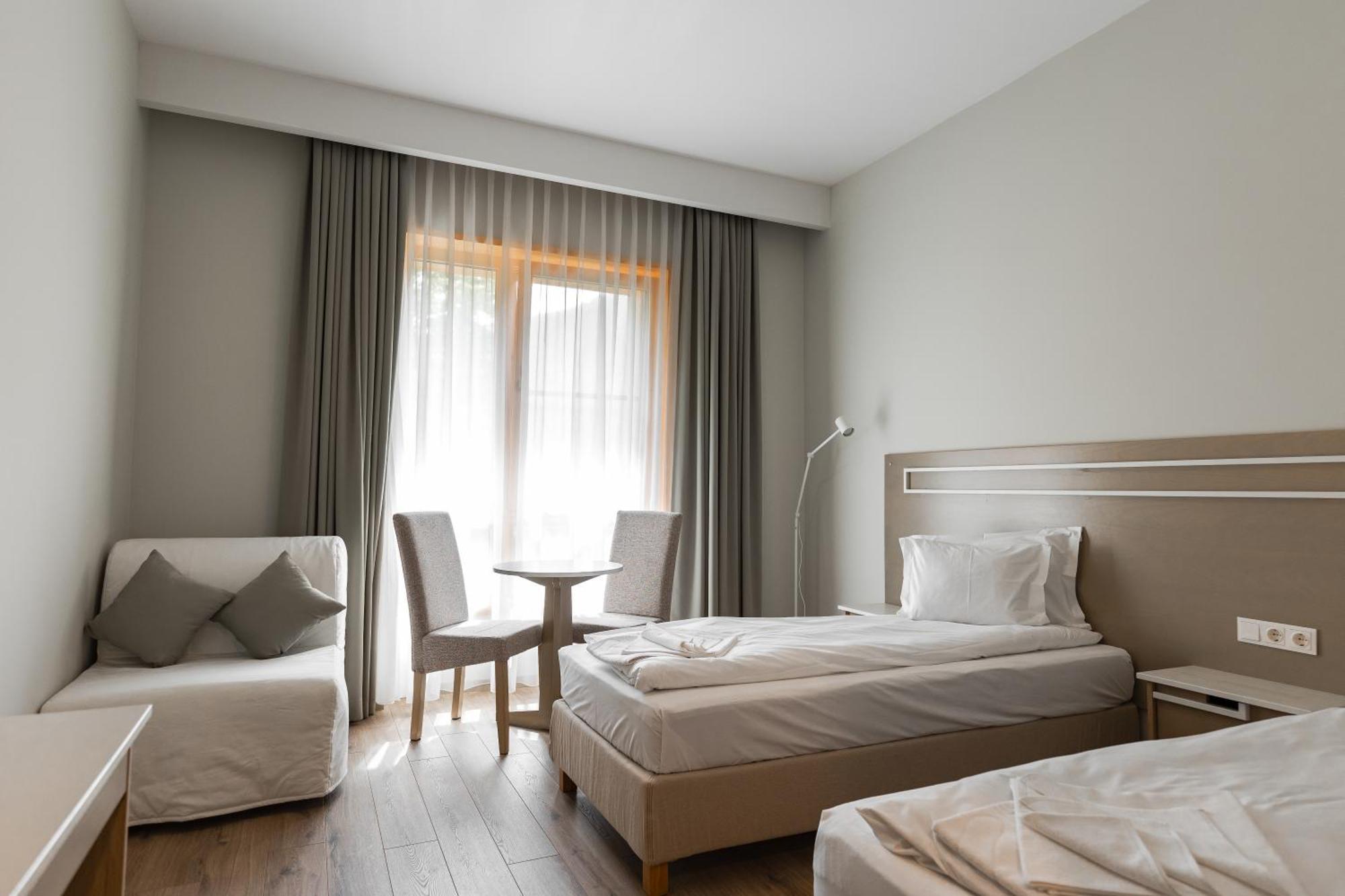 Szent Anna Vendeghaz Hotel BaileTusnad Ngoại thất bức ảnh